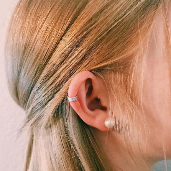Ear cuff - Picture 1 of 1